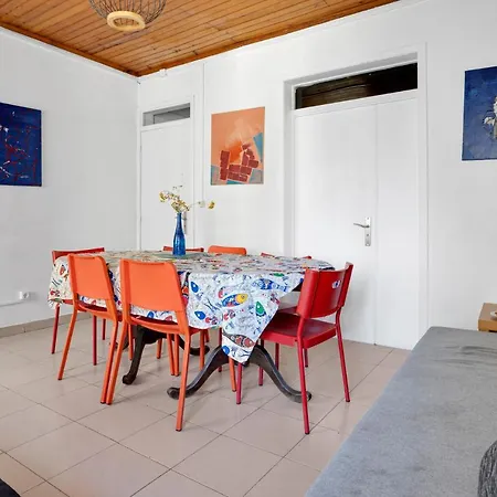 Apartment Group-friendly In The Heart Of Bairro Alto Lisbon