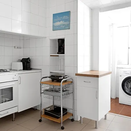 Group-friendly In The Heart Of Bairro Alto Apartament Lizbona