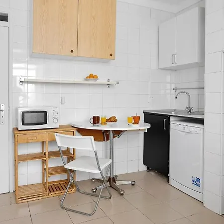 아파트 Group-friendly In The Heart Of Bairro Alto