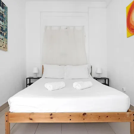 Group-friendly In The Heart Of Bairro Alto *